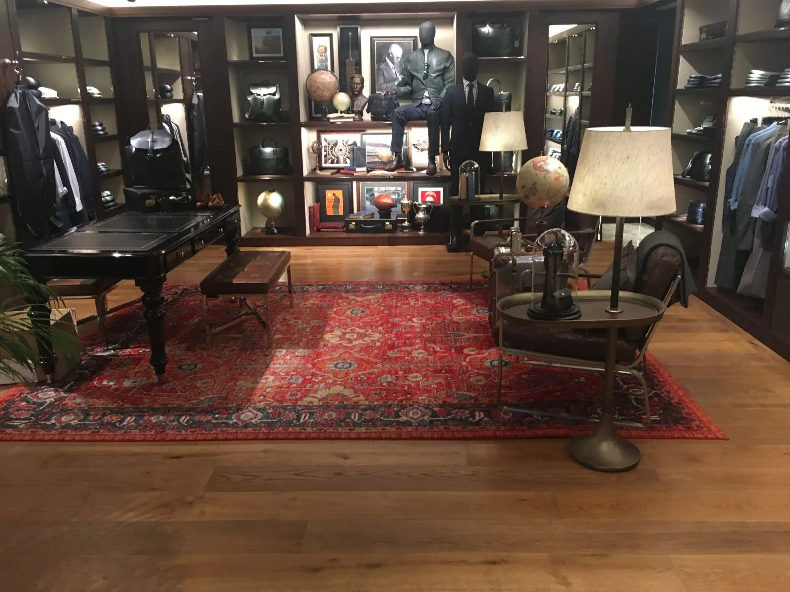 Dunhill Singapore – imondi floor