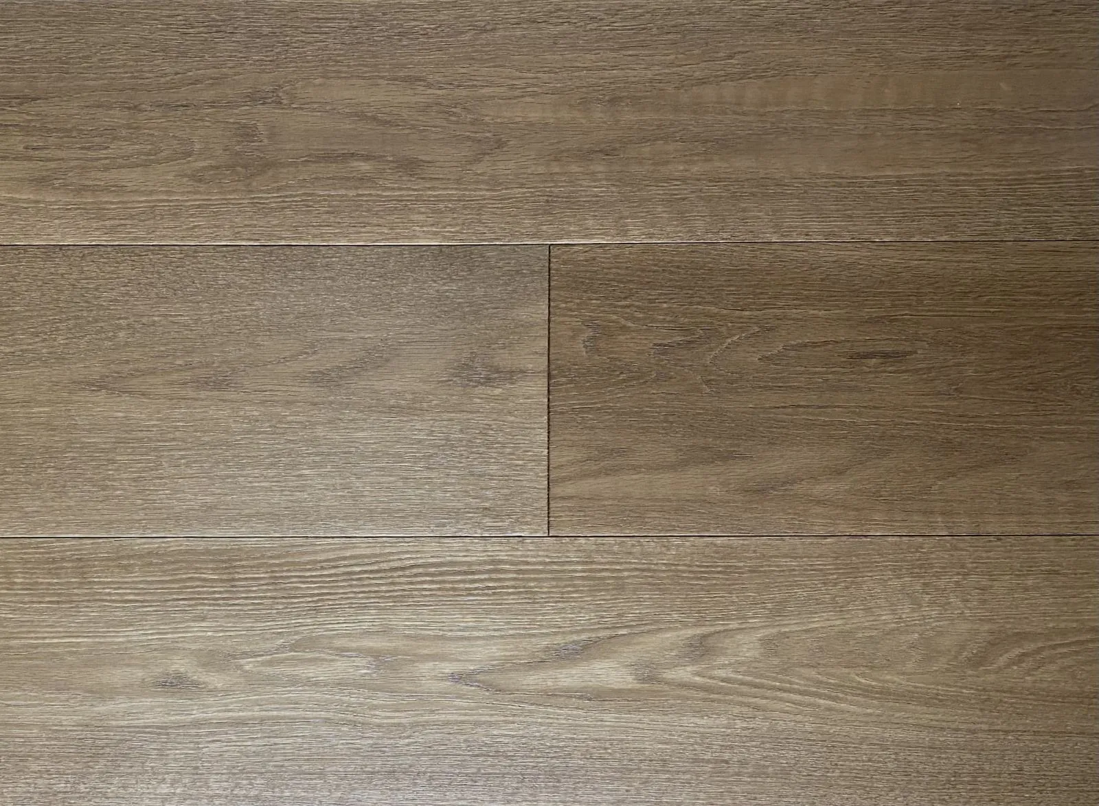 Glow Black & White floor