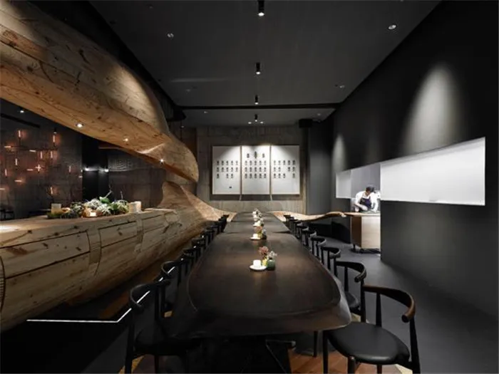 WEIJENBERG Weaves Sculpted Timber Element Around RAW Restaurant
