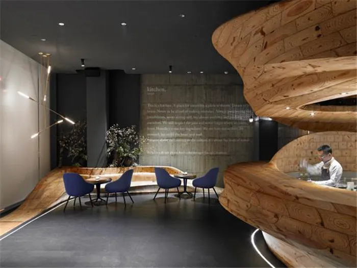 WEIJENBERG Weaves Sculpted Timber Element Around RAW Restaurant