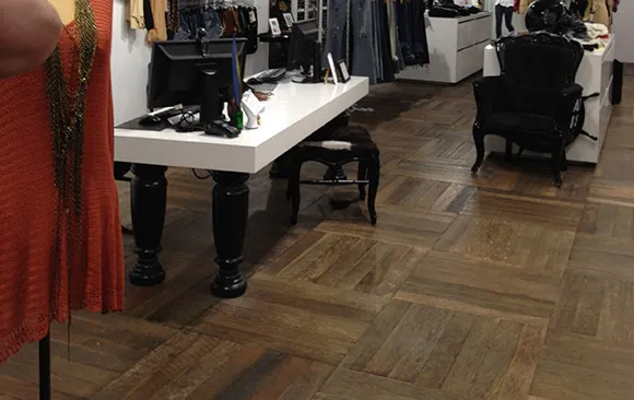 Fashion Retail Store UK – imondi floor