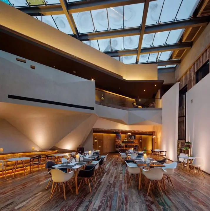 Momo Hotel