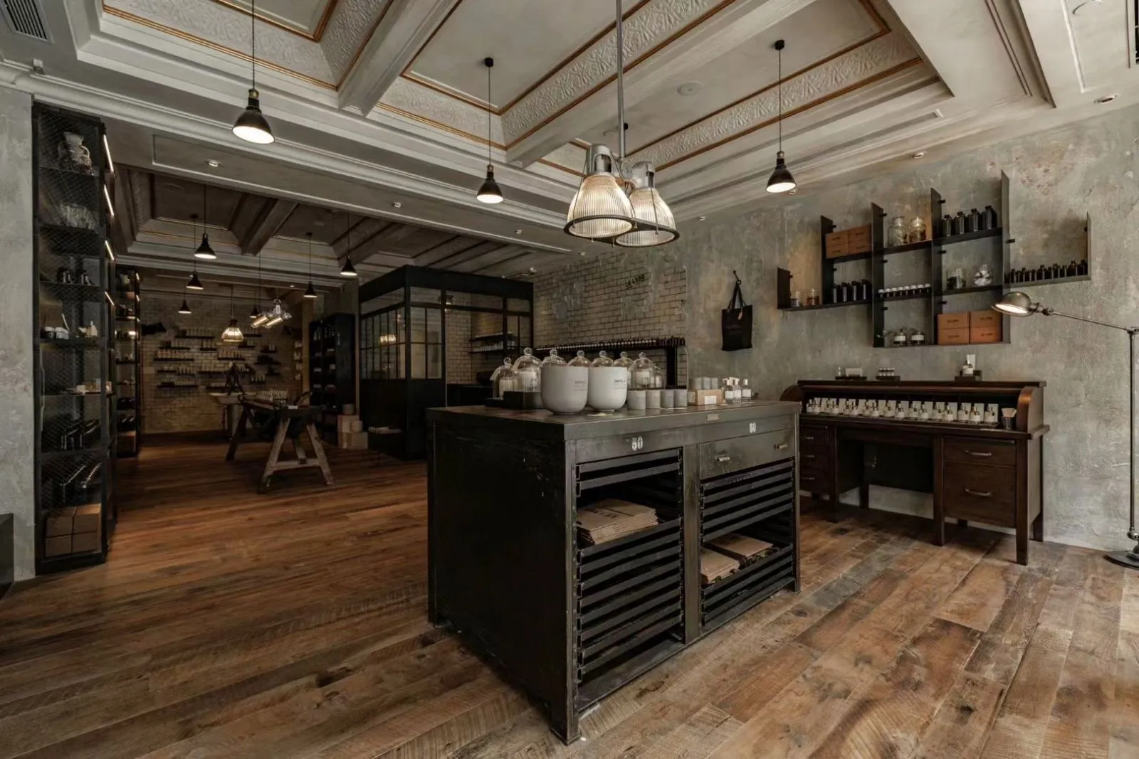 LE LABO PEACE HOTEL SHANGHAI – imondi floor